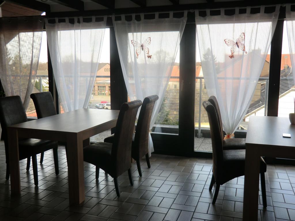 Hotel Garni Julia Linnich Esterno foto